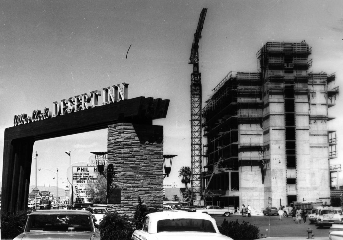 Un nuevo rascacielos del Desert Inn en 1963. (Oficina de Noticias de Las Vegas)