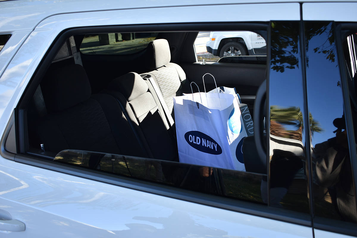 LVMPD pide a los consumidores no dejar productos a la vista dentro de vehículos, además de ce ...