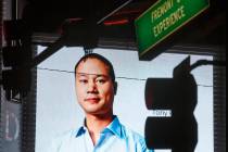 Los homenajes al ex-director general de Zappos y fundador del Downtown Project, Tony Hsieh, que ...
