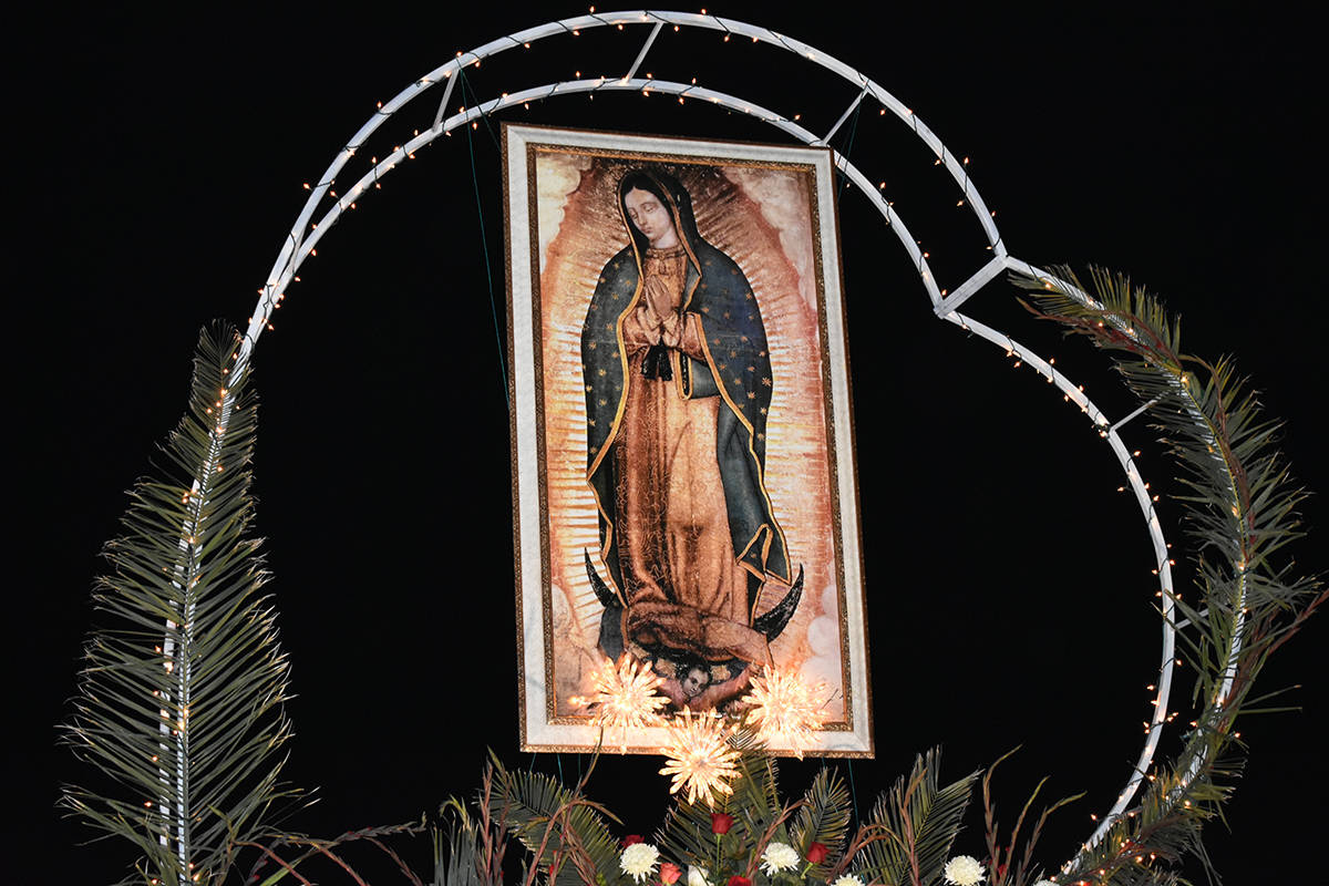 Con bailables y cantos, hispanos del sur de Nevada conmemoraron el Día de la Virgen de Guadalu ...