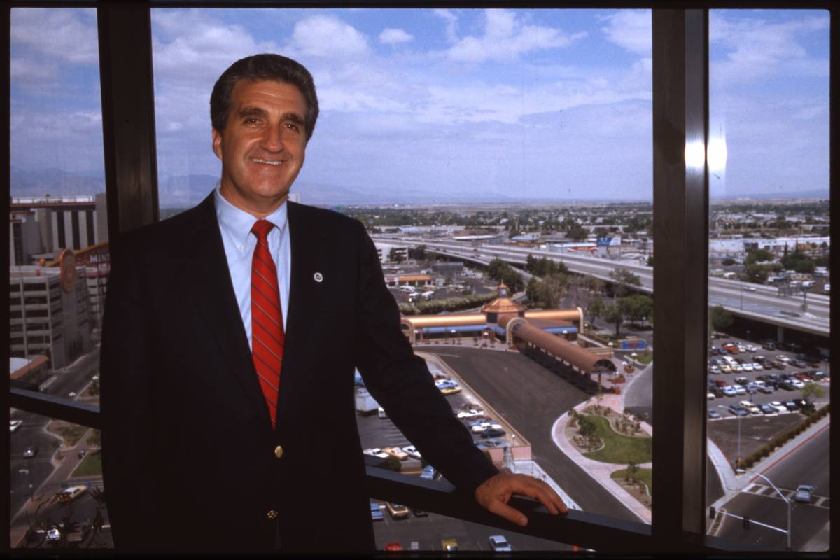 Retrato del candidato a la alcaldía de Las Vegas, Ron Lurie, en 1987. (Foto de archivo del Rev ...