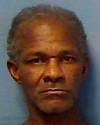 Luther Earl Walker es uno de los sospechosos identificados y arrestados como resultado de una i ...