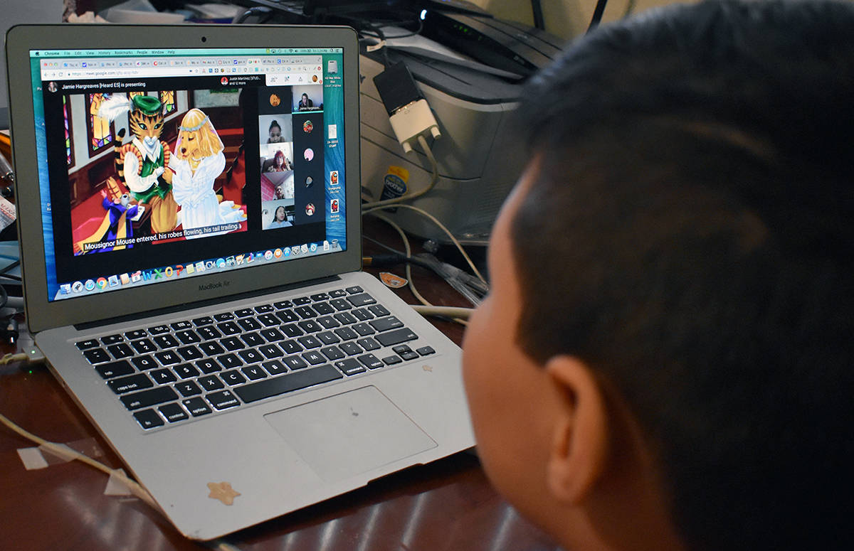 El acceso a una educación de alta calidad, que prepare a las nuevas generaciones para hacer re ...