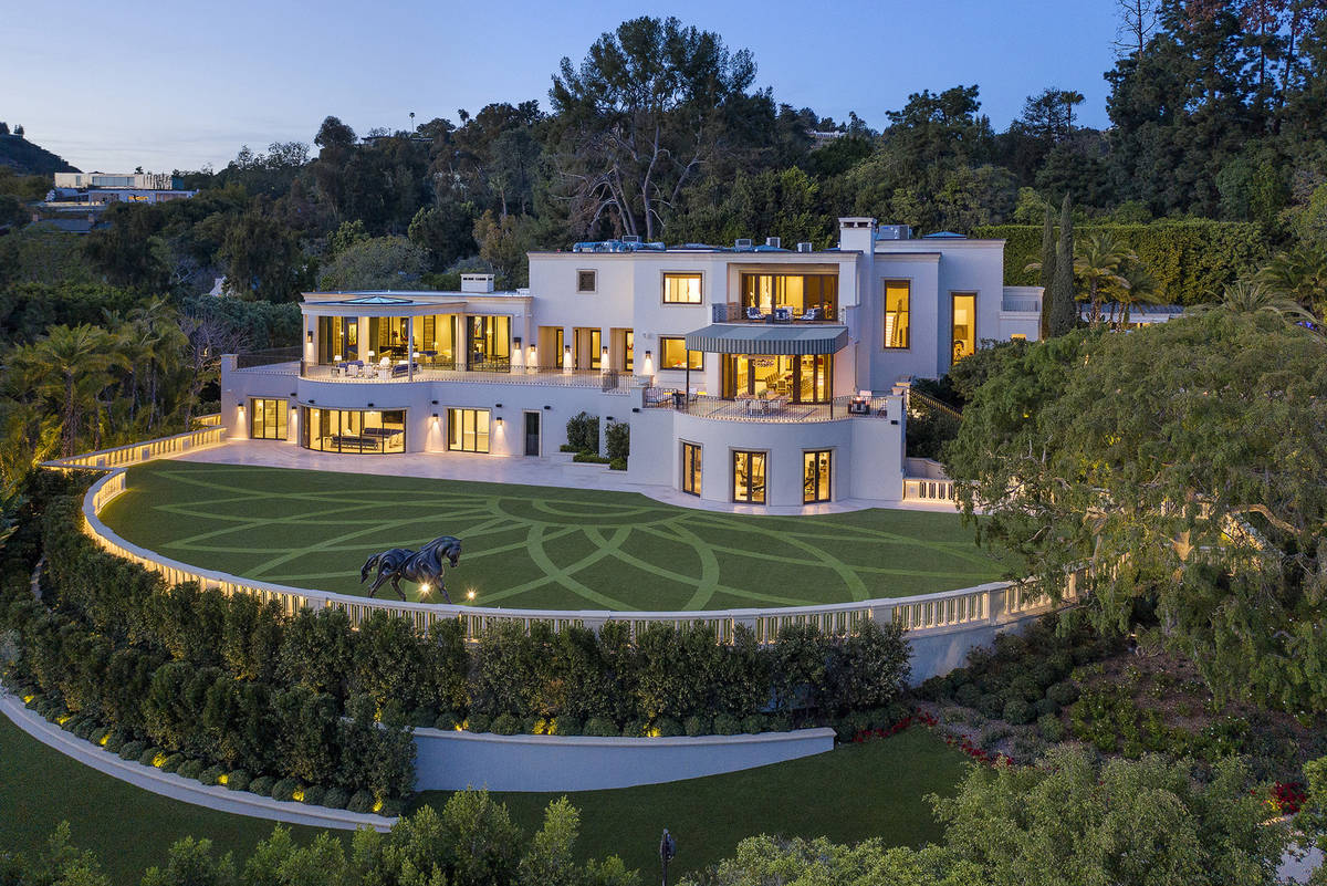 Steve Wynn's Beverly Hills mansion goes on market for $110M | Las Vegas  Review-Journal en Español