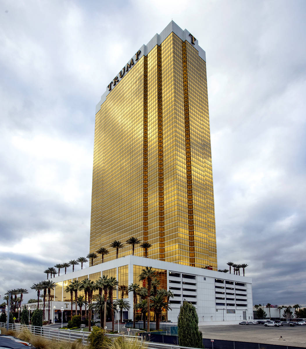La Trump Tower son algunos de los condominios sobre el Strip de Las Vegas. Martes, 26 de enero ...