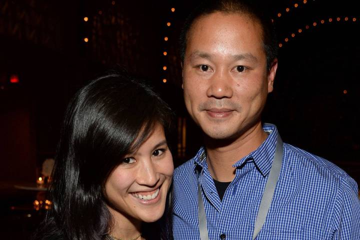 Mimi Pham y Tony Hsieh (Foto por Michael Kovac/Getty Images for Vanity Fair).