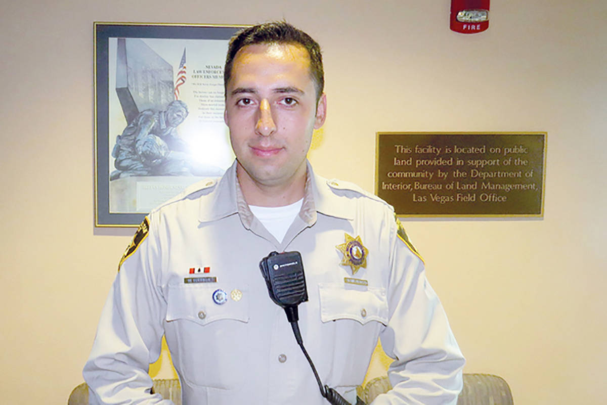 El sargento Michael Rodríguez reconoció la participación que los jóvenes latinos han tenido ...