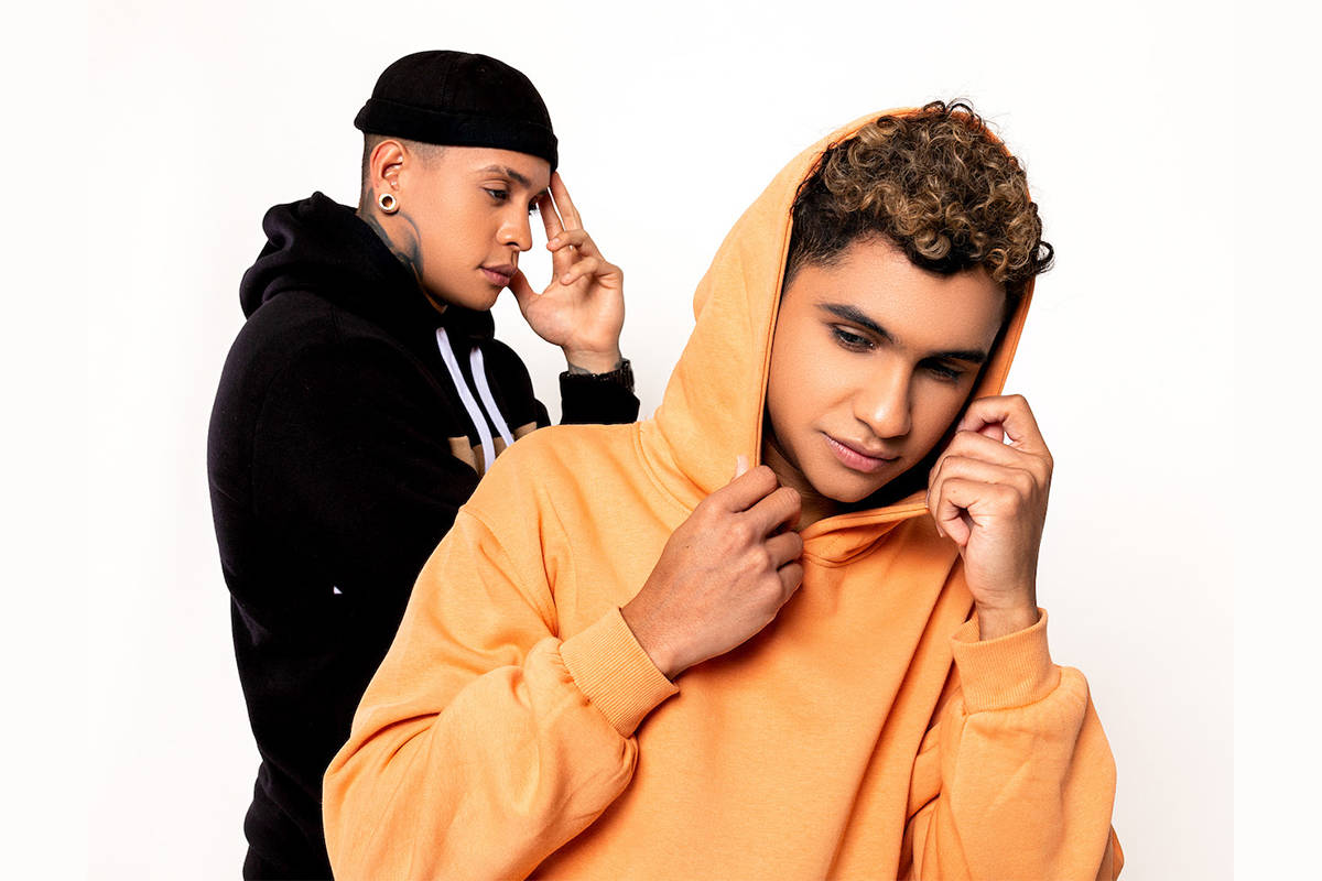El nuevo hit del dúo latinoamericano más exitoso “Corazón Roto” ya está disponible en t ...