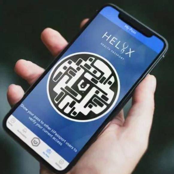 La aplicación Heliix Health Passport mostrada en un teléfono. (Cortesía, Reviv Global)