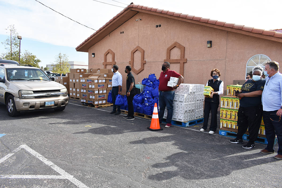 Funcionarios de Nevada reconocieron la labor que han hecho los voluntarios de la Iglesia Bautis ...