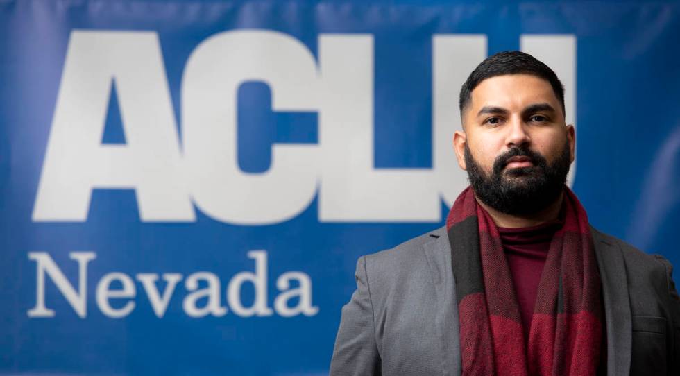 Athar Haseebullah, el nuevo director ejecutivo de la ACLU de Nevada, en la oficina de la agenci ...