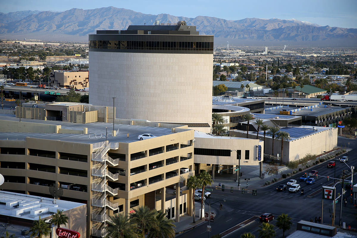 Sede de Zappos en el centro de Las Vegas en 2019. (K.M. Cannon/Las Vegas Review-Journal) @KMCan ...