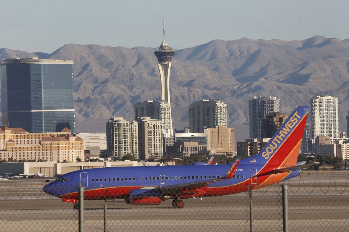 Un avión de Southwest Airlines tras aterrizar en el Aeropuerto Internacional McCarran en 2017 ...