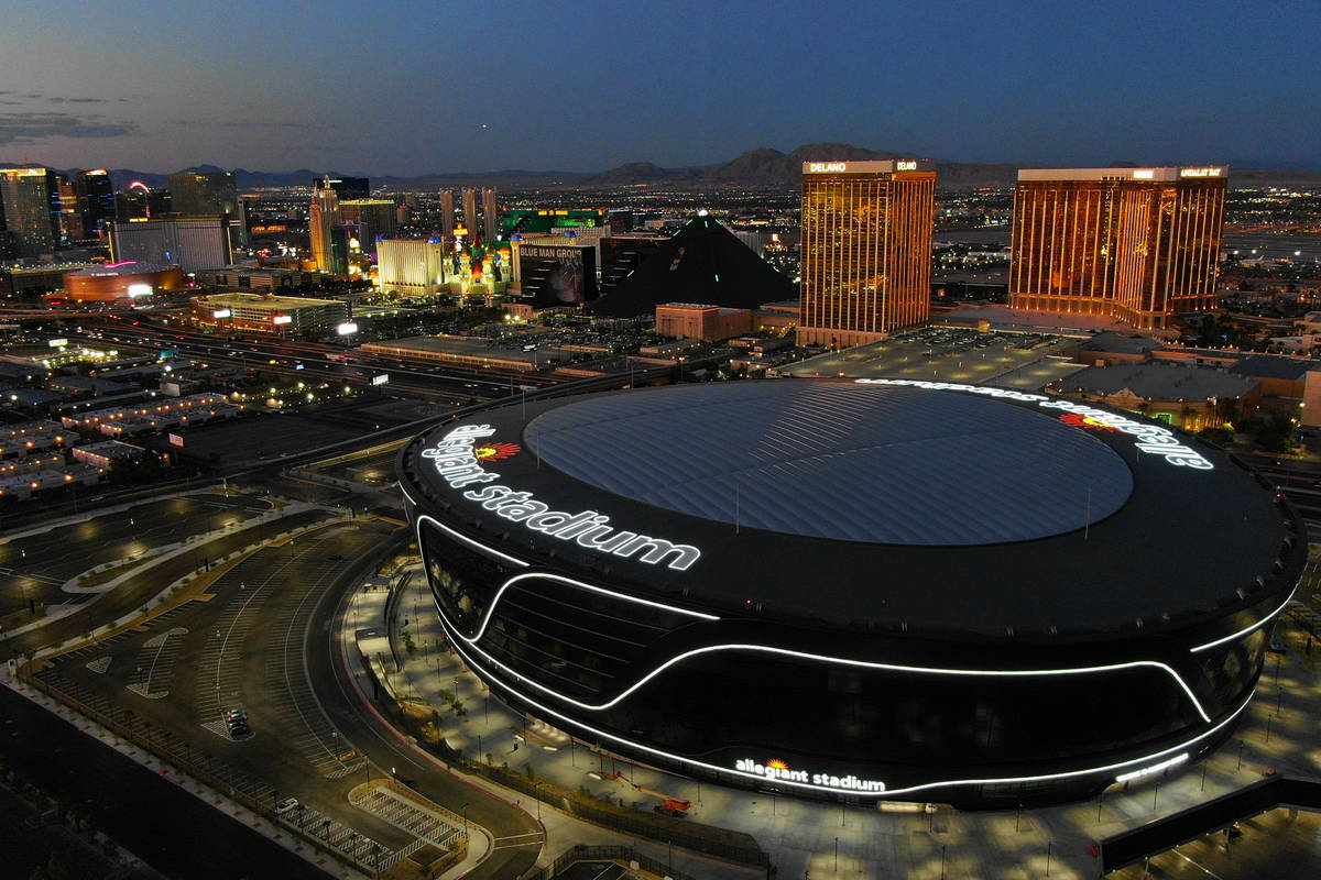 Vista aérea del Allegiant Stadium el viernes, 31 de julio de 2020 en Las Vegas. (Michael Quine ...