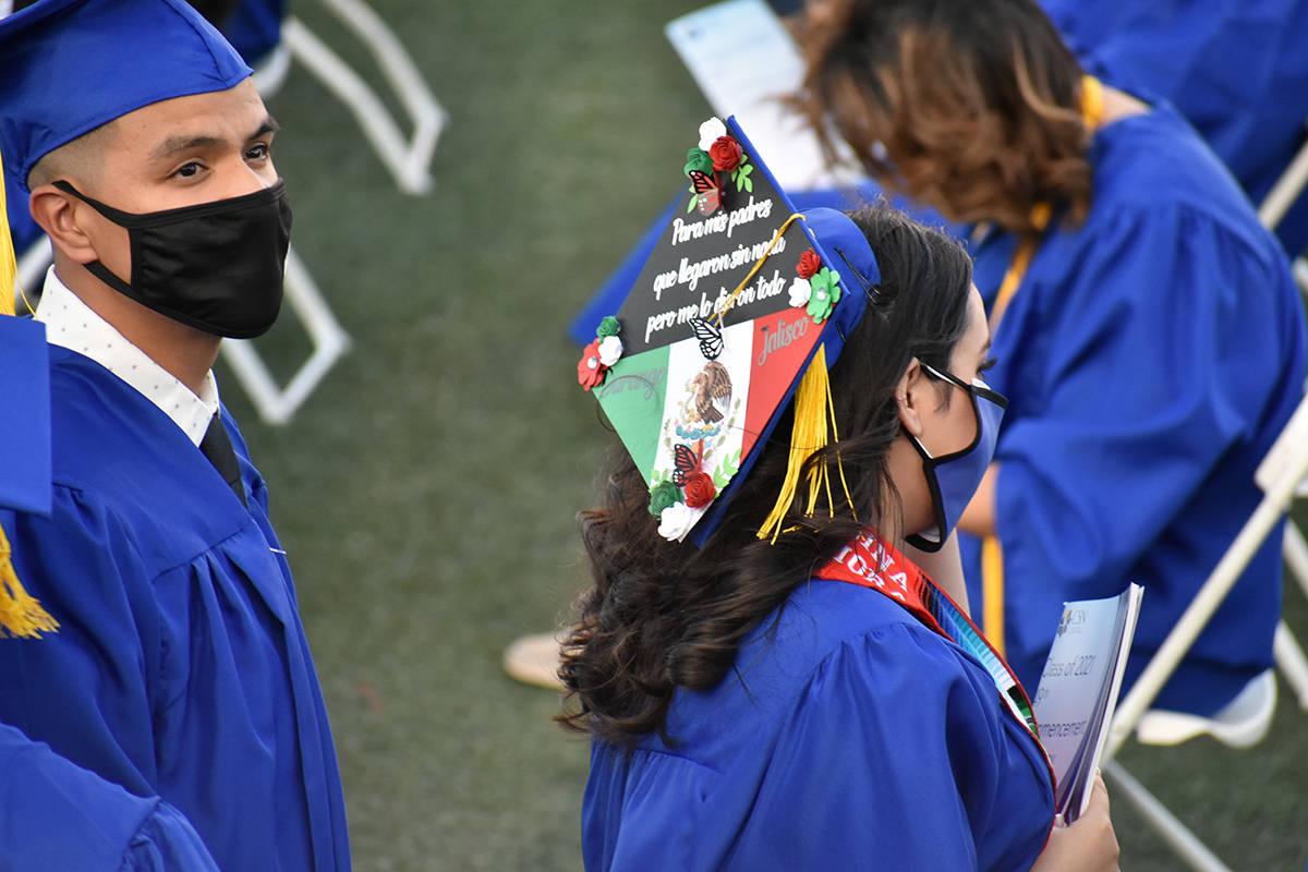 Más de 1,000 estudiantes del CSN acudieron a su ceremonia de graduación. Sábado 15 de mayo d ...