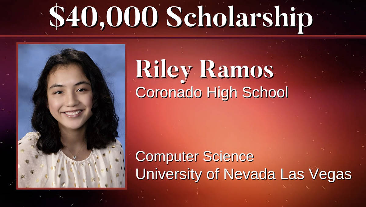 Riley Ramos de Coronado High School fue becada para estudiar en la Universidad de Nevada Las Ve ...
