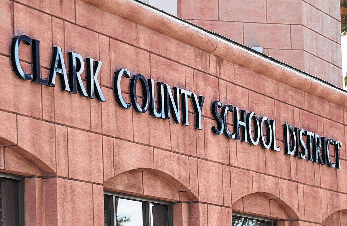 Edificio de administración del Distrito Escolar del Condado Clark. [Foto Las Vegas Review-Jour ...