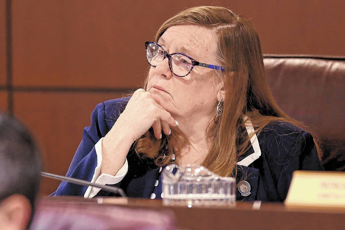 La asambleísta Maggie Carlton, demócrata de Las Vegas, vista en el edificio legislativo en Ca ...