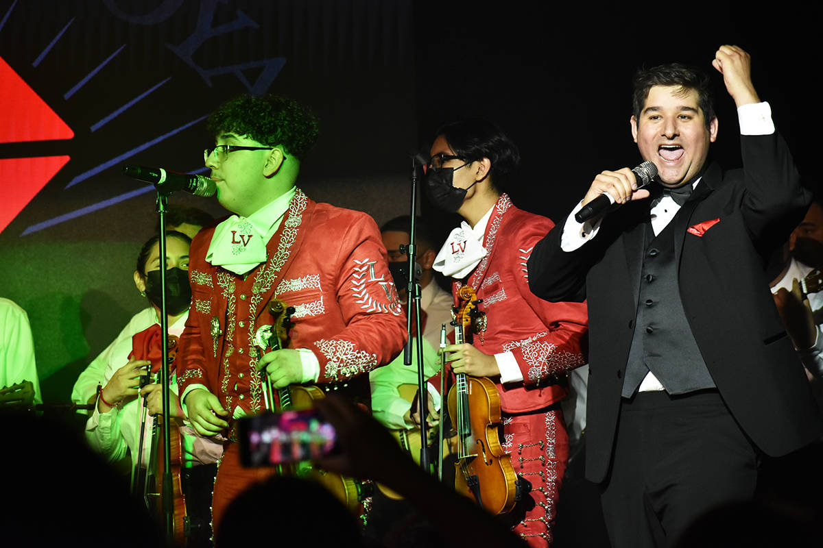 El director del Mariachi Joya de Las Vegas High School, Stephen Blanco, agradeció el apoyo de ...