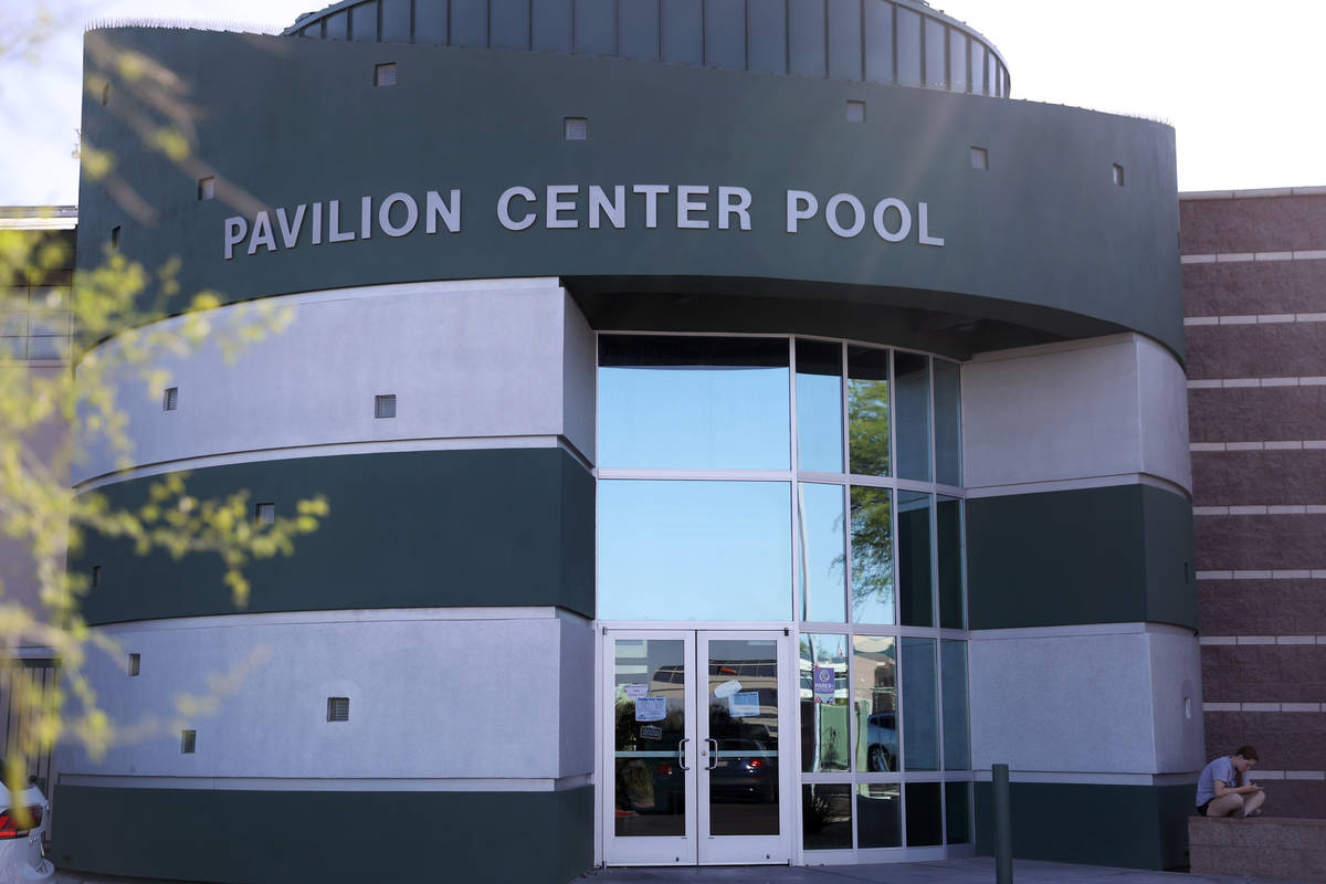 La Pavilion Center Pool en Las Vegas el jueves, 10 de junio de 2021. (Erik Verduzco / Las Vegas ...