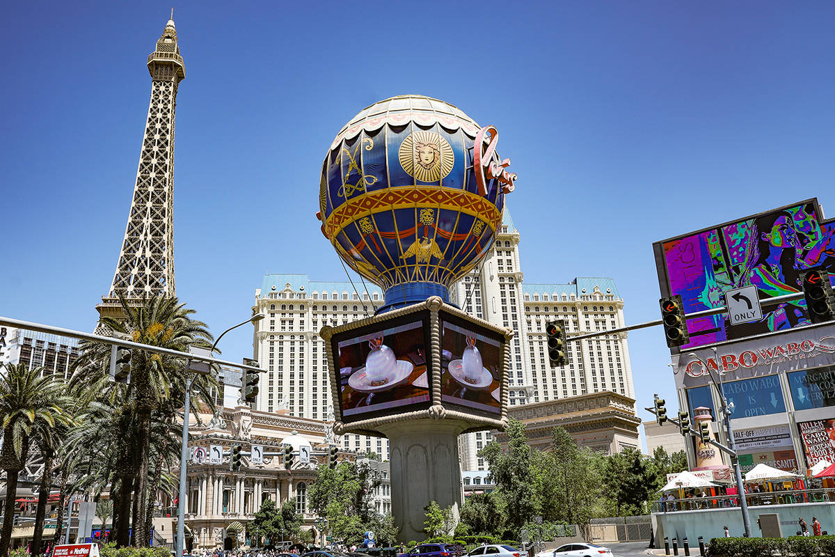 Paris Las Vegas en el Strip el lunes, 3 de mayo de 2021. (Rachel Aston/Las Vegas Review-Journal ...