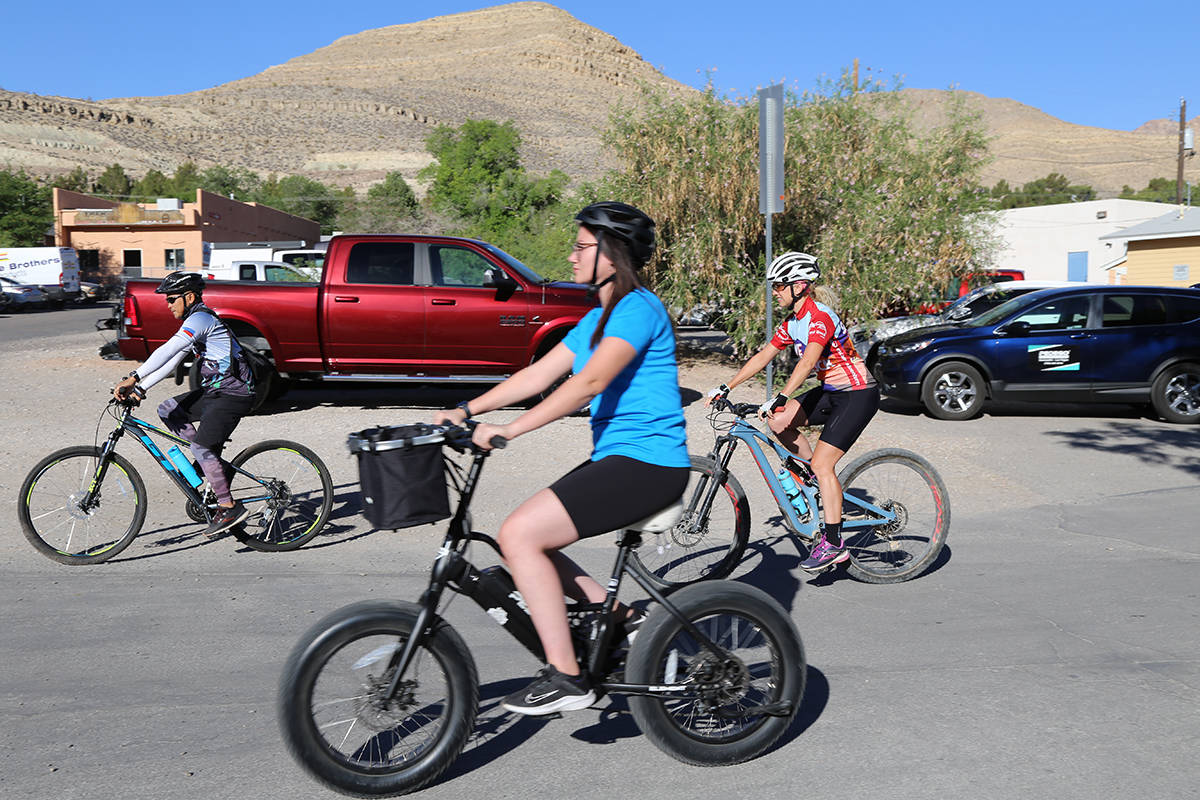Con un paseo en bicicleta y una ceremonia especial se proclamó el “Día de Nevada al aire li ...