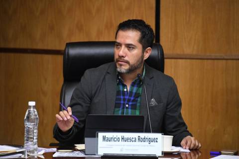 Durante la mesa titulada “La Jornada Electoral”, el consejero electoral, Mauricio Huesca Ro ...