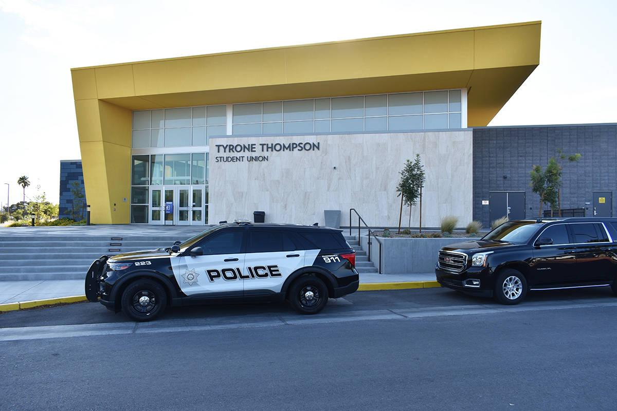 Exterior del edificio “Tyrone Thompson Student Union” en el campus de North Las Vegas del C ...