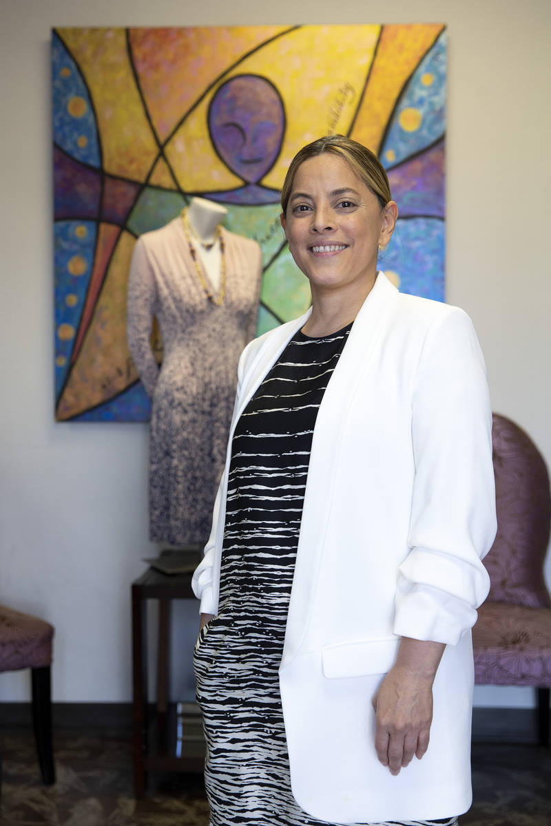 Norma Intriago, directora ejecutiva de la organización sin fin de lucro Dress for Success Sout ...