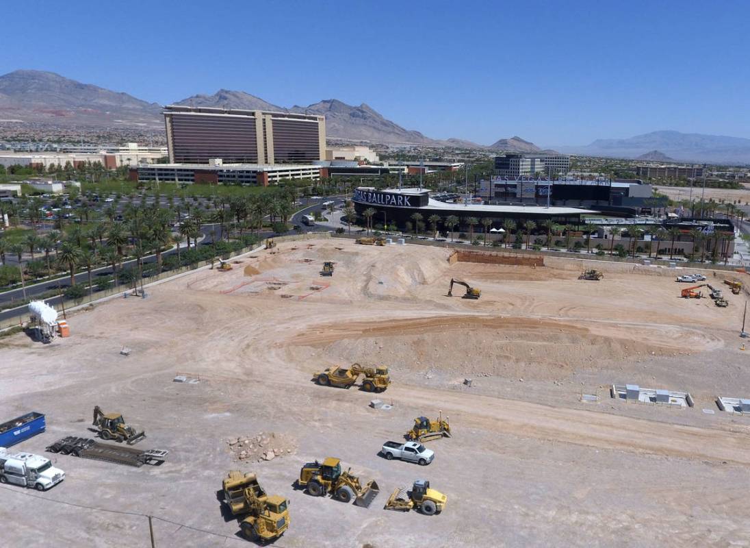 Ya están en marcha las obras de construcción de un nuevo edificio de oficinas junto a Las Veg ...