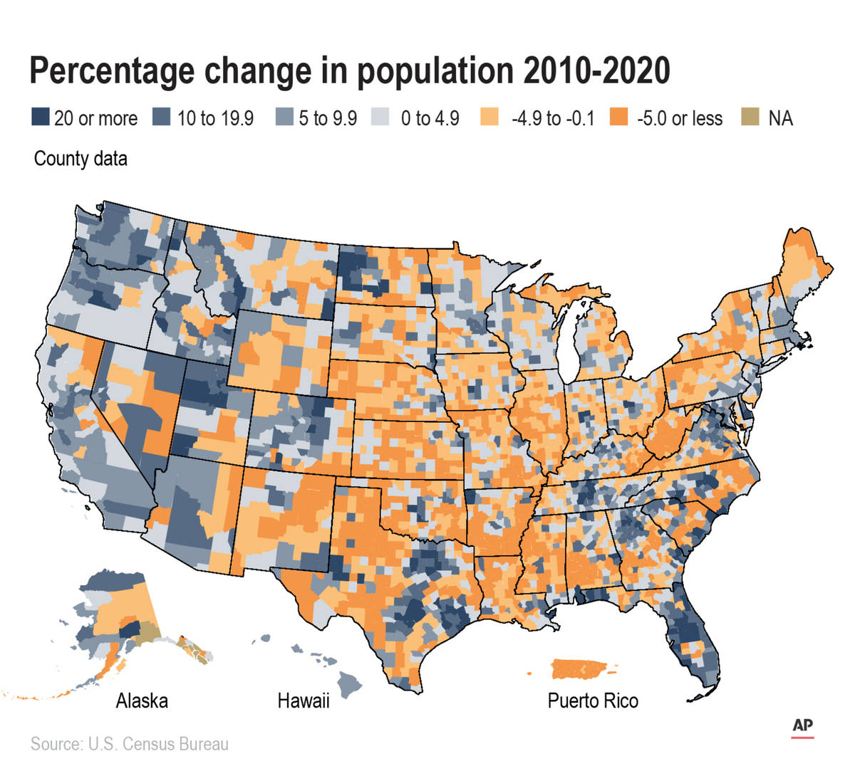 Un mapa de los condados de Estados Unidos y Puerto Rico muestra el cambio porcentual de la pobl ...