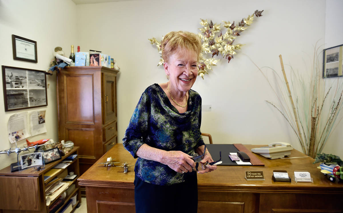 La fundadora de la ciudad, Nancy Kidwell, se encuentra en su oficina en el Casino Cal-Nev-Ari e ...