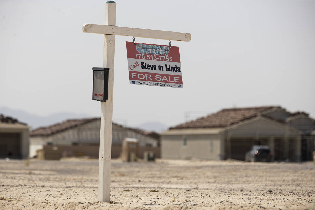 Un terreno en venta en la comunidad de Artesia en Pahrump, el miércoles 11 de agosto de 2021. ...