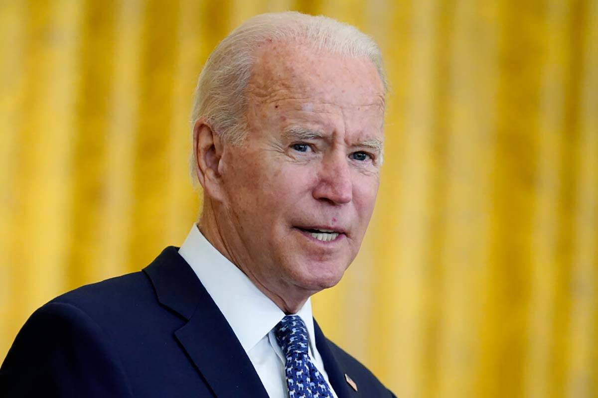 El presidente Joe Biden habla durante un evento para celebrar los sindicatos, en la Sala Este d ...