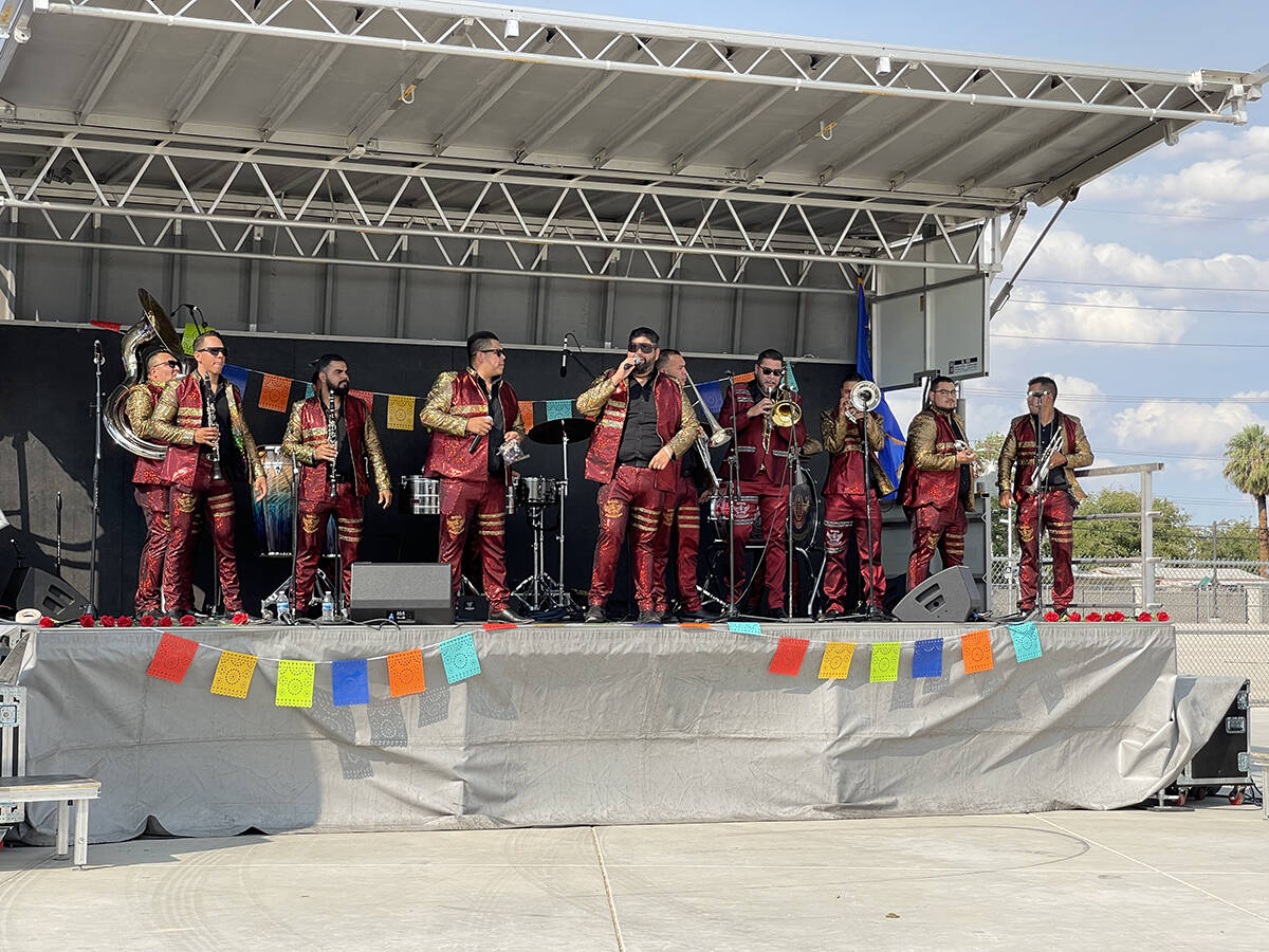 La Banda Zacatecana de Don Tony Flores celebró el “Heritage Month Festival”. El sábado 18 ...