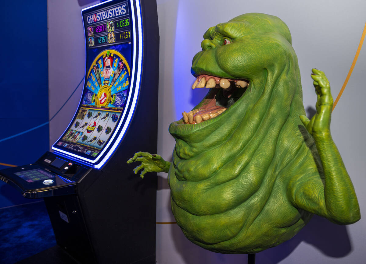 Slimer de Ghostbusters en el espacio de juego de IGT durante el tercer día de la conferencia G ...