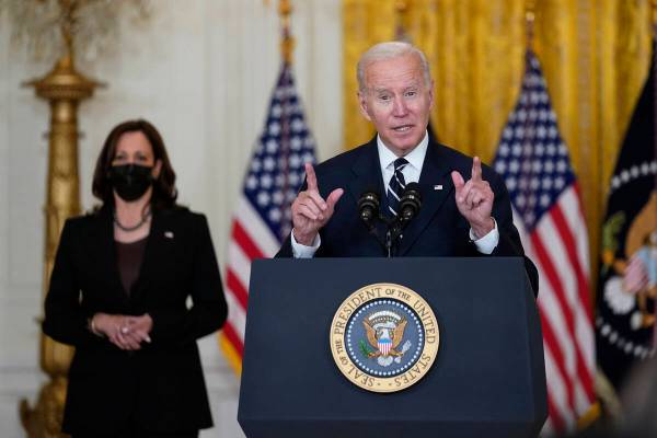 El presidente Joe Biden habla sobre su agenda doméstica desde la Sala Este de la Casa Blanca e ...