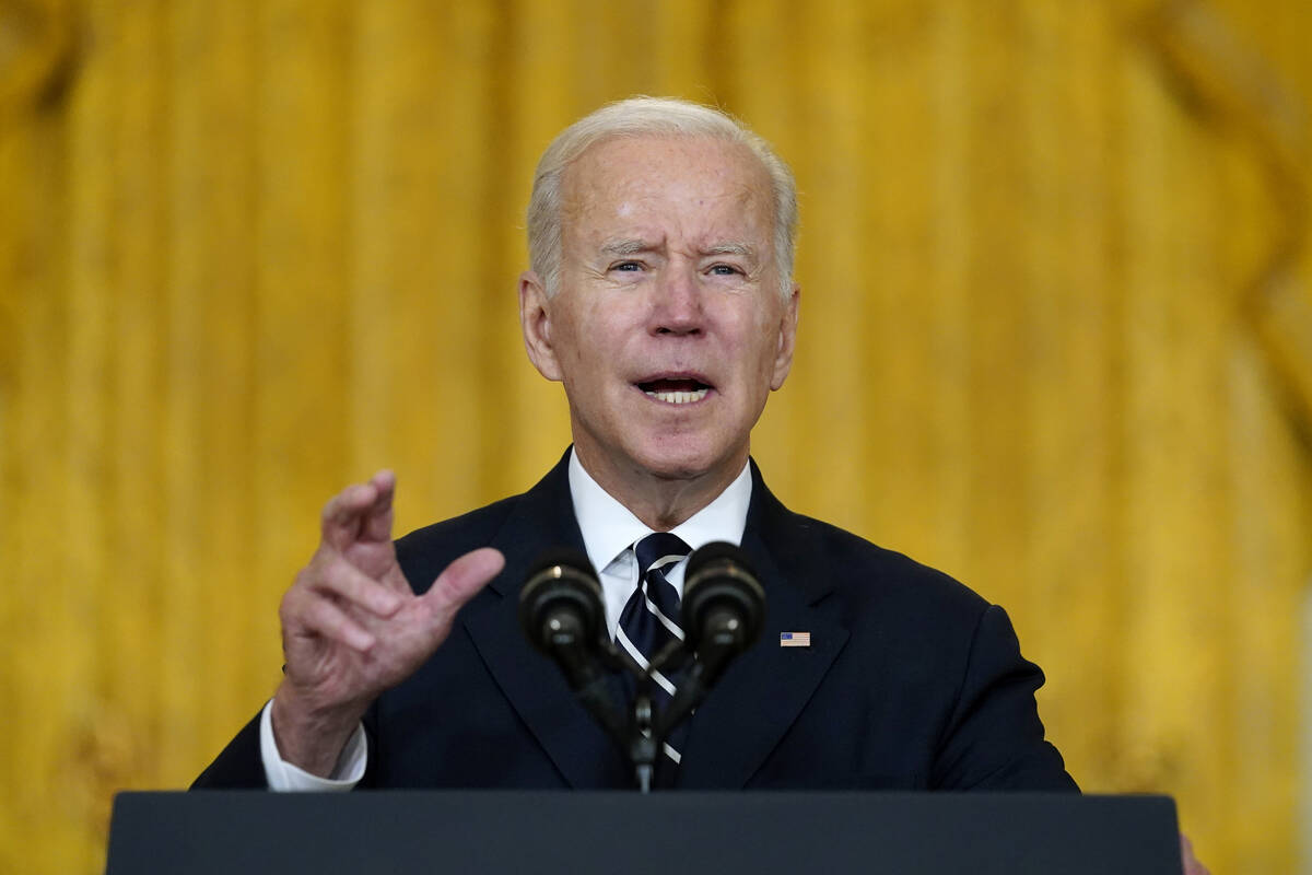 El presidente Joe Biden habla sobre su agenda doméstica desde el Salón Este de la Casa Blanca ...