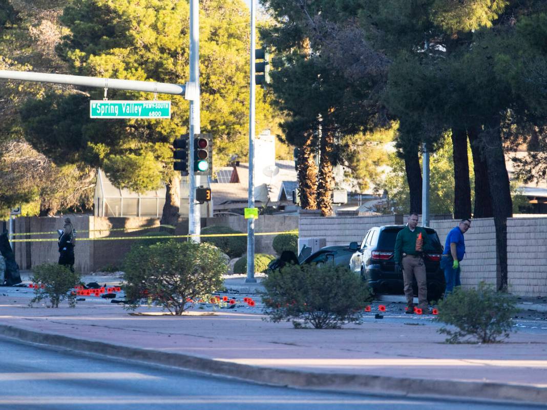 La Policía Metropolitana de Las Vegas investiga un choque fatal que involucró a dos vehículo ...