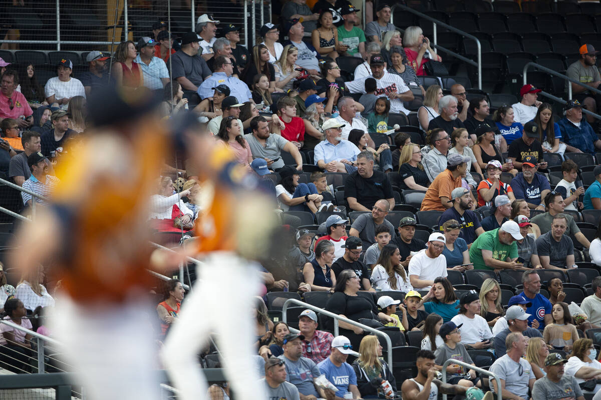 Las Vegas Ballpark permitió que los aficionados lo llenaran por completo por primera vez desde ...