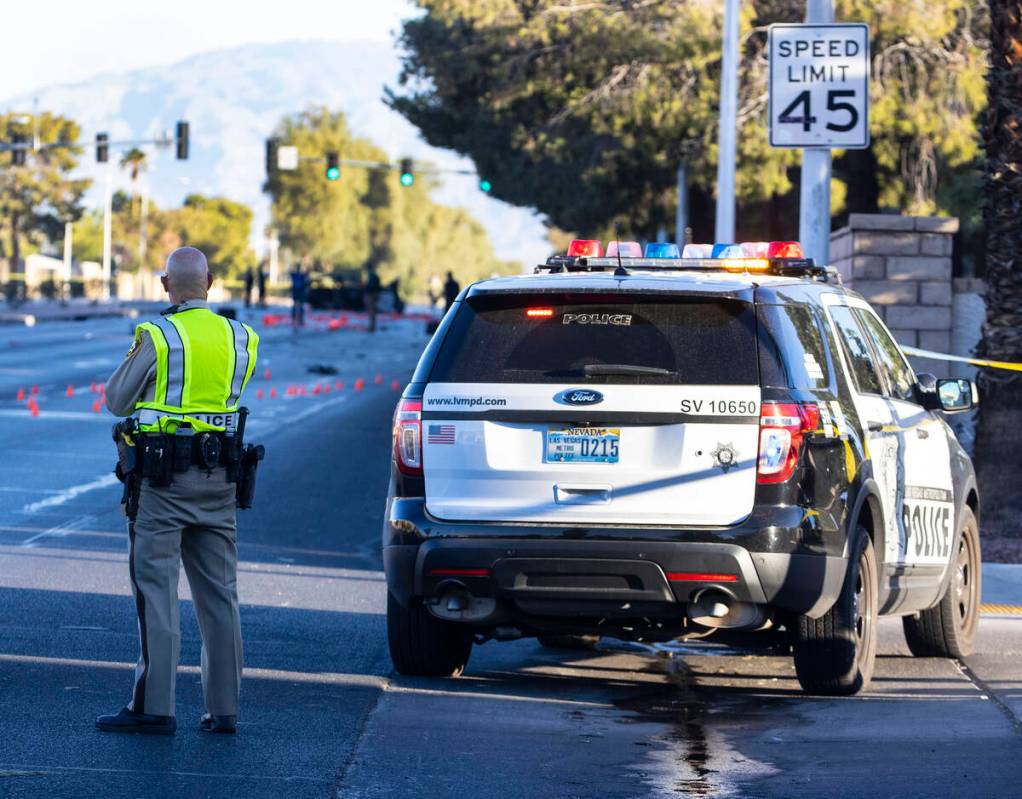 La Policía Metropolitana de Las Vegas investiga un choque fatal que involucró a dos vehículo ...