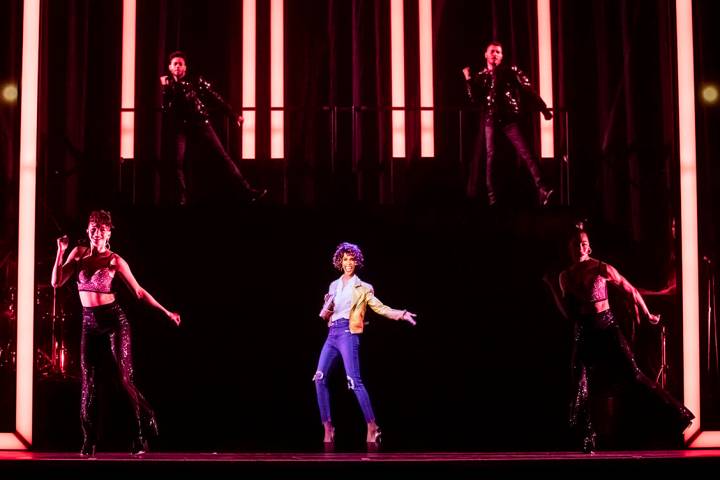 Fotografía de un ensayo general para la gira de hologramas de Whitney Houston. [Foto Cortesía ...