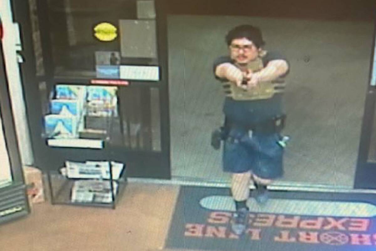 La policía de Las Vegas identificó al hombre acusado de un tiroteo al azar en una tienda del ...