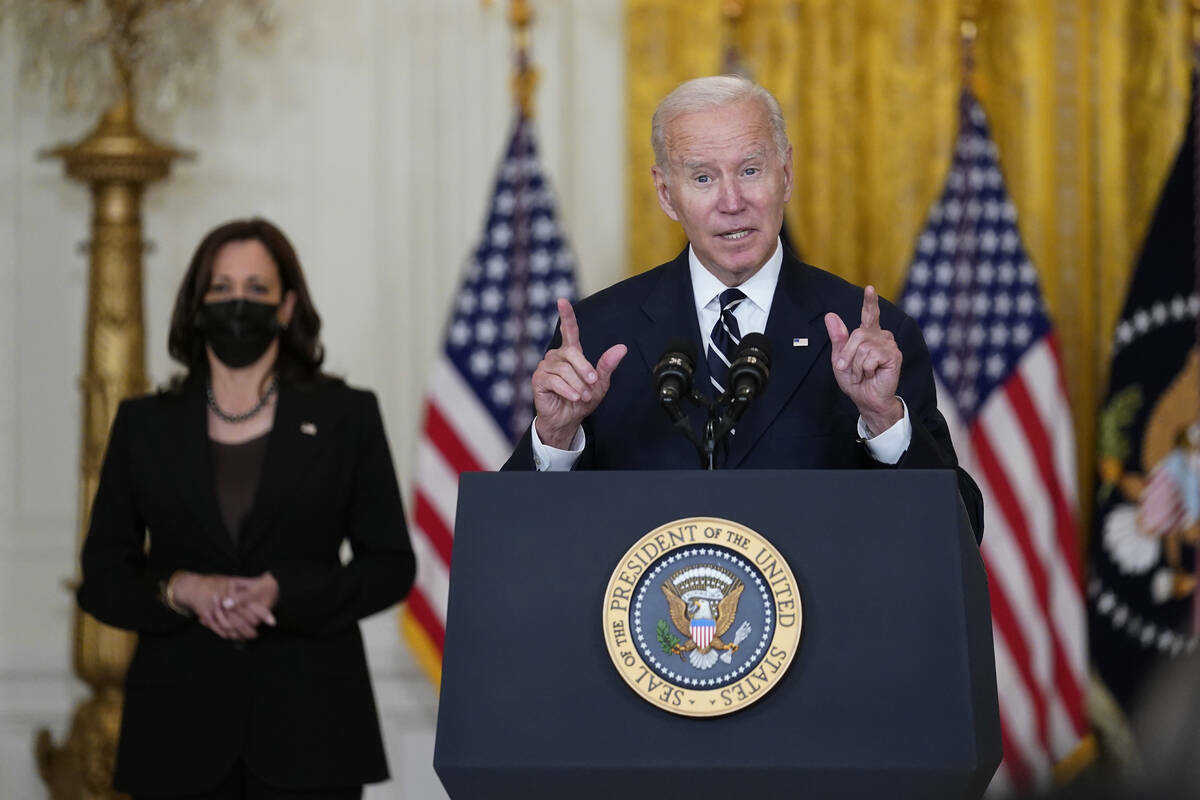 El presidente Joe Biden habla sobre su agenda doméstica desde el Salón Este de la Casa Blanca ...
