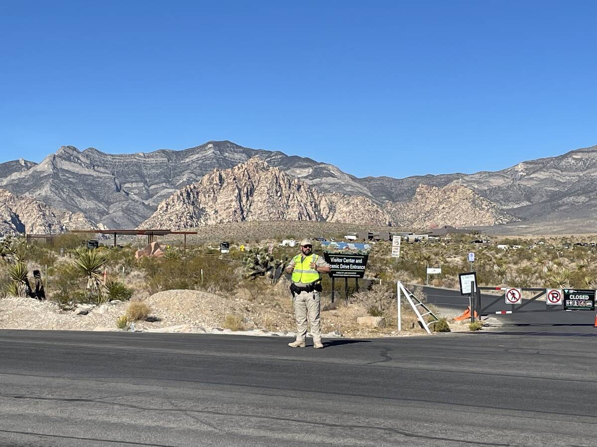 La policía investiga un tiroteo con participación de agentes de la Nevada Highway Patrol en R ...