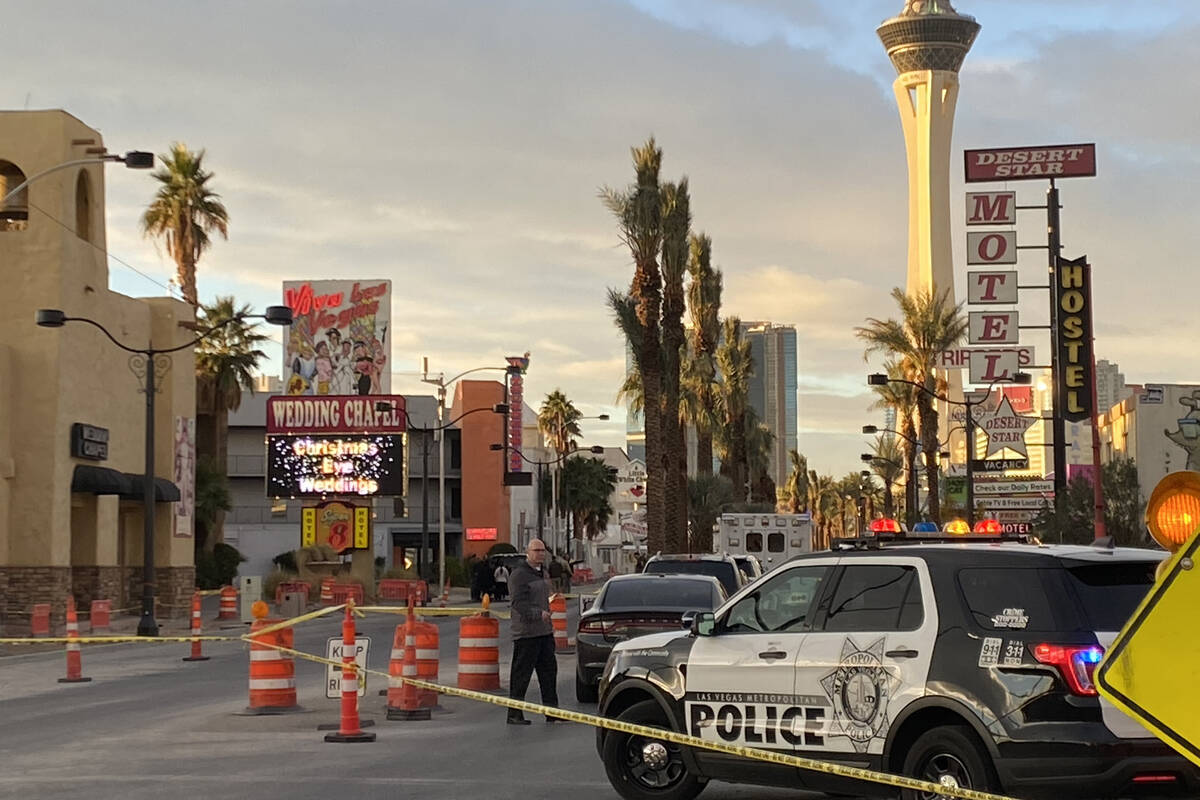 La Policía Metropolitana de Las Vegas está investigando un homicidio cerca de Las Vegas Boule ...