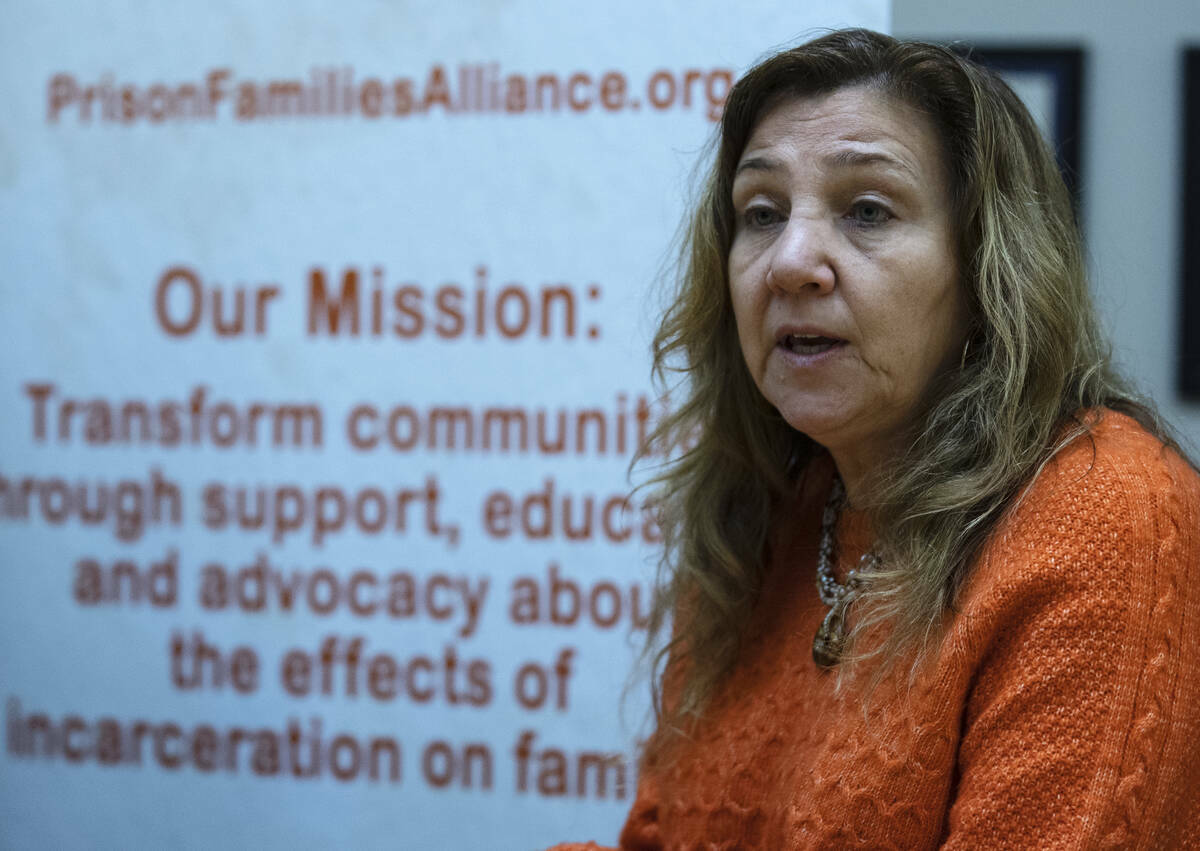 Julia Lazareck, cofundadora y presidenta de Prison Families Alliance, habla durante una entrevi ...