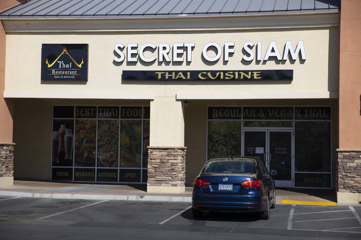 The Secret of Siam, 5705 Centennial Center Blvd #170, en Las Vegas, el martes 15 de febrero de ...
