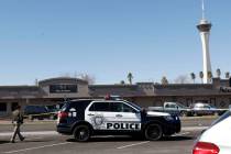 La policía de Las Vegas investiga en el Manny's Glow Ultra Lounge & Restaurant, 953 E. Sahara ...