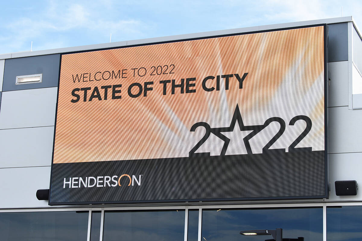 Más de 900 personas asistieron al Informe de Gobierno de Henderson, emitido por la alcaldesa D ...